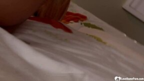 Estou aqui para seduzir você apaixonadamente com meus brinquedos e masturbação