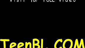 Ártatlan csaj lazán csevejel a fickóval