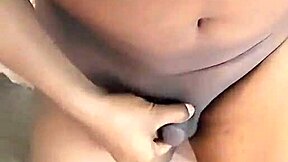 Sonunda uzun zamandan sonra kelepçe kafesimi açtım sertçe boşalmak için