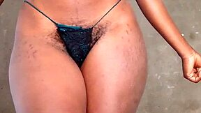 Аматьорско африканско дуо се отдава на сурова хардкор акция