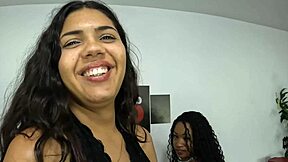 Mulatka debiutantka Candy Brazil w willowej imprezowej jebańce!