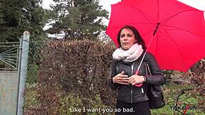 Fransız kız yabancı vanına atlıyor sıcak amcık eylemi için