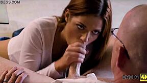 Nie Wierzę, Że Tata Zapłacił za Dziki Seks ze Mną