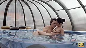 Old4k e Angie Moon trepando quente 😏