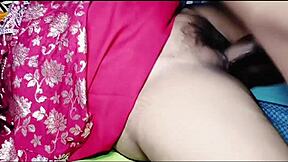 देसी भाभी गरम लाल ड्रेस में बाइकर कपल के साथ वाइल्ड बाइसेक्सुअल चुदाई, हर तरह से जोर से पाउंडिंग