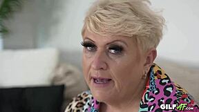 Arkadaşımın Büyükanne Gilf Joolz'u Acımasızca Sertçe Vurdum