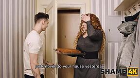 Hey adam, bu fırsatı kaçırma, sıcak Rus milf'i mutfakta shame4k ile sik