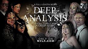 Umazani pastorek se prikrade v kuhinjo nagačit mačeho med peko piškotov