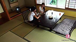 Yo, j'ai trouvé cette douce vieille voisine quand je suis arrivé