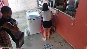 Bos Pergi, Pembantu Tunduk pada Kote Monster Jilat dan Kongkek Tetek Besar?