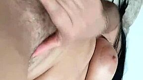 Aku Squirt Keras Saat Jari Pantat Latina Gemuk Sendiri