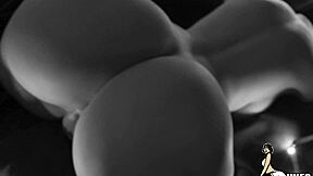 Stor røv latina Dukes Dollz poserer i lingerie til vild fuck doll-shoot med legetøj og fetish