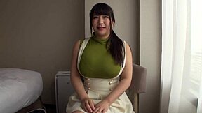 Japanische vollbusige Models seltene Aufnahmen schocken dich!