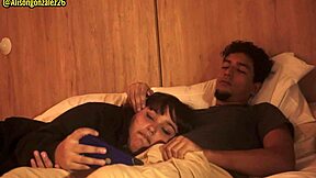 Ne morem upreti nagonu, da pojebem svojo sestrično po tem, ko sem jo videl na svojem naročju