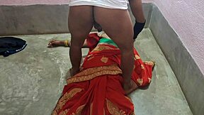 Kompis, den här indiska husmors bröllopsnatt är ren eld hemma!