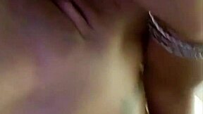 האם התחת והכוס היפים של אמי אנג'לס סקסיים מדי כדי לעמוד בפני?