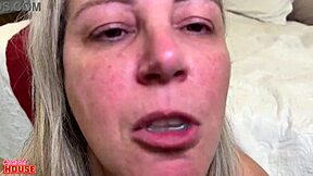 Latina MILF video poziva muža da gleda domaću scenu