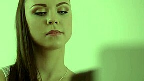 Младата Colleen има секс със стар мъж татко