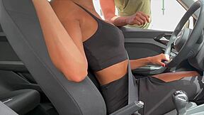 मैंने सड़क पर अजनबी को उठाया जब टिंडर डेट को चोदने जा रहा था