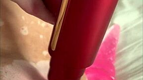 Ahad berdosa luar dengan mainan, air mani, dan tetek semula jadi dipamerkan