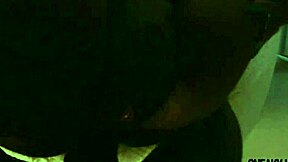 mršava debela crvenokošćanka štreberka tajna veza postaje divlja sa monstrum kurcem