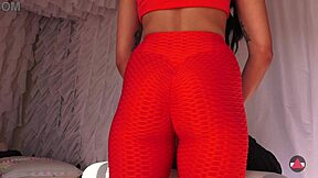 Jeg fikk massasje av hennes dryppende fitte