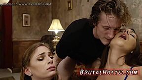 Man, jag kan inte tro det, hård knull med styvsyster och hennes straffade sluts kompis, två unga 18+ 18+ bundna tight