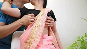 Anal pertama penyanyi India Hindi