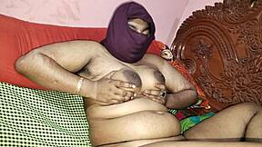 Γραμματέας απατά με τον μπόσο σε γραφειακή σχέση