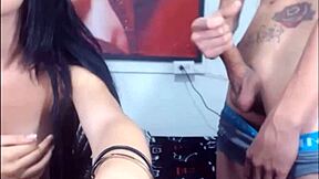 Милая транссексуалка жестко трахается в жопу на вебкамере tscamdolls com