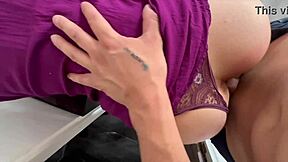 Skvelý tvrdý sex s šéfom po kancelárii v hoteli