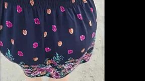 Dojrzała Kobieta z Upskirta na Ulicy Oddaje się Mnie.