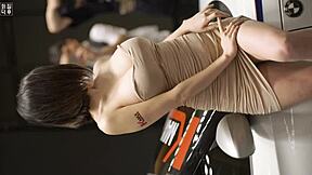 Cewek Balap Korea Seoul Panas Pamer Kurva Seksi