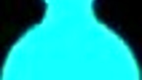 Lily, leker du med din tighta fitta och dildo i röven?