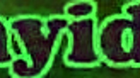 Je ta trans beba wankira medtem ko jo jebejo v ritko?