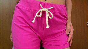 Μικρή ετεροθαλής αδελφή σαγηνεύει ετεροθαλή αδελφό σε έντονους οργασμούς!