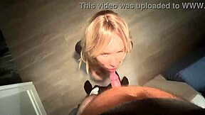 लंड पर इंटेंस फुट मसाज से इमोशनल फकिंग टाइट चूत और अस के साथ