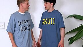 Abang tiri dan adik tiri hilang kawalan dalam kongkek kumpulan hardcore