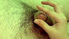 Se nøye på mens jeg suger din lille 18+ kuk